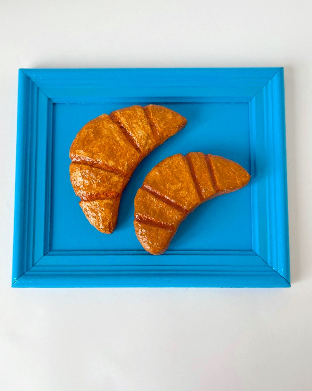 Lifesized croissants blue frame double
