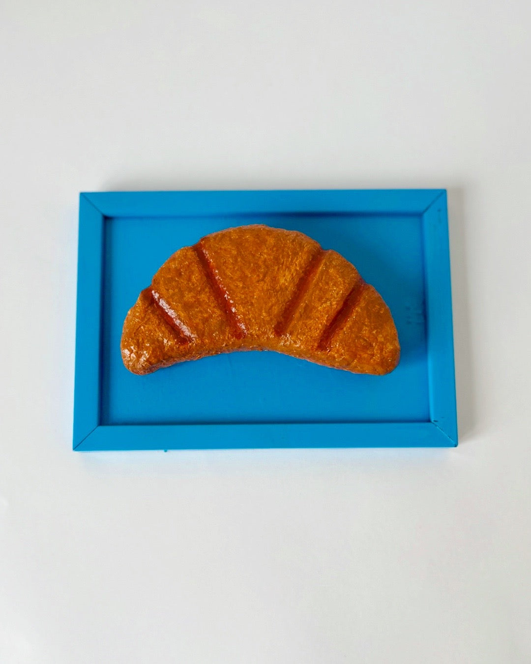 Lifesized croissants blue frame